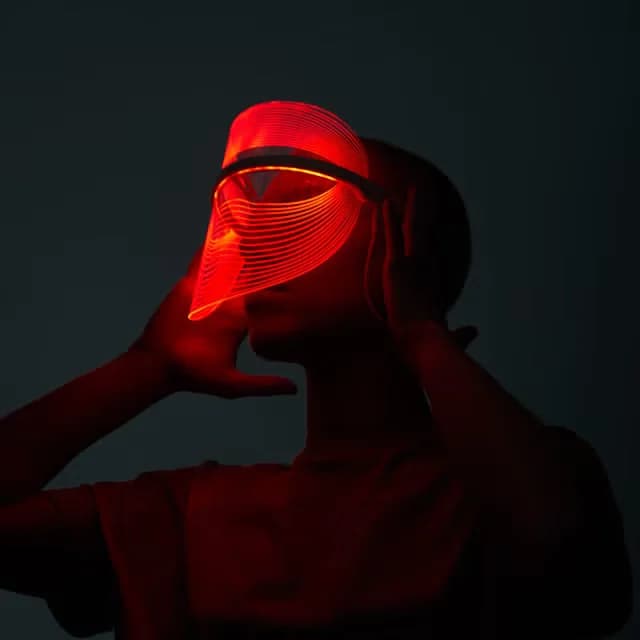 Чи можуть LED-маски погіршити мелазму? Думки провідних дерматологів