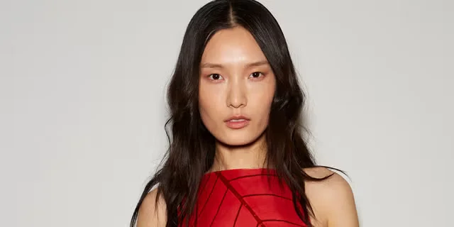 Літнє розпродаж Sephora вже тут! Купуйте 24 знахідки, на які звернули увагу наші редактори