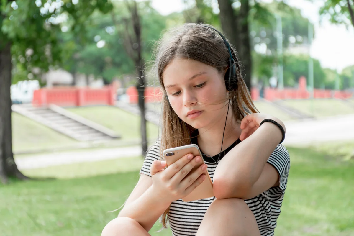 Діти мріють про світ без смартфонів: нове дослідження підтверджує цю тенденцію